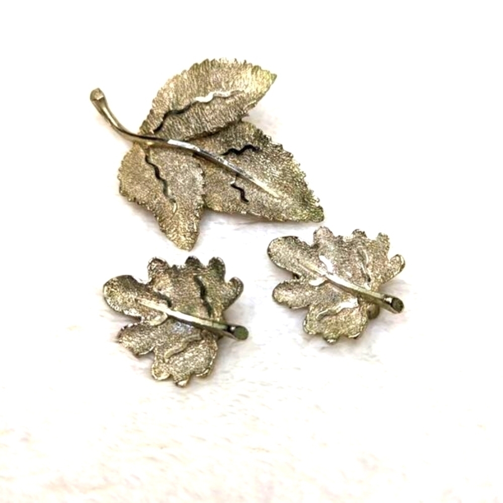 Vintage 1950's BSK Silvertone Leave Brooche and Clip Earrings